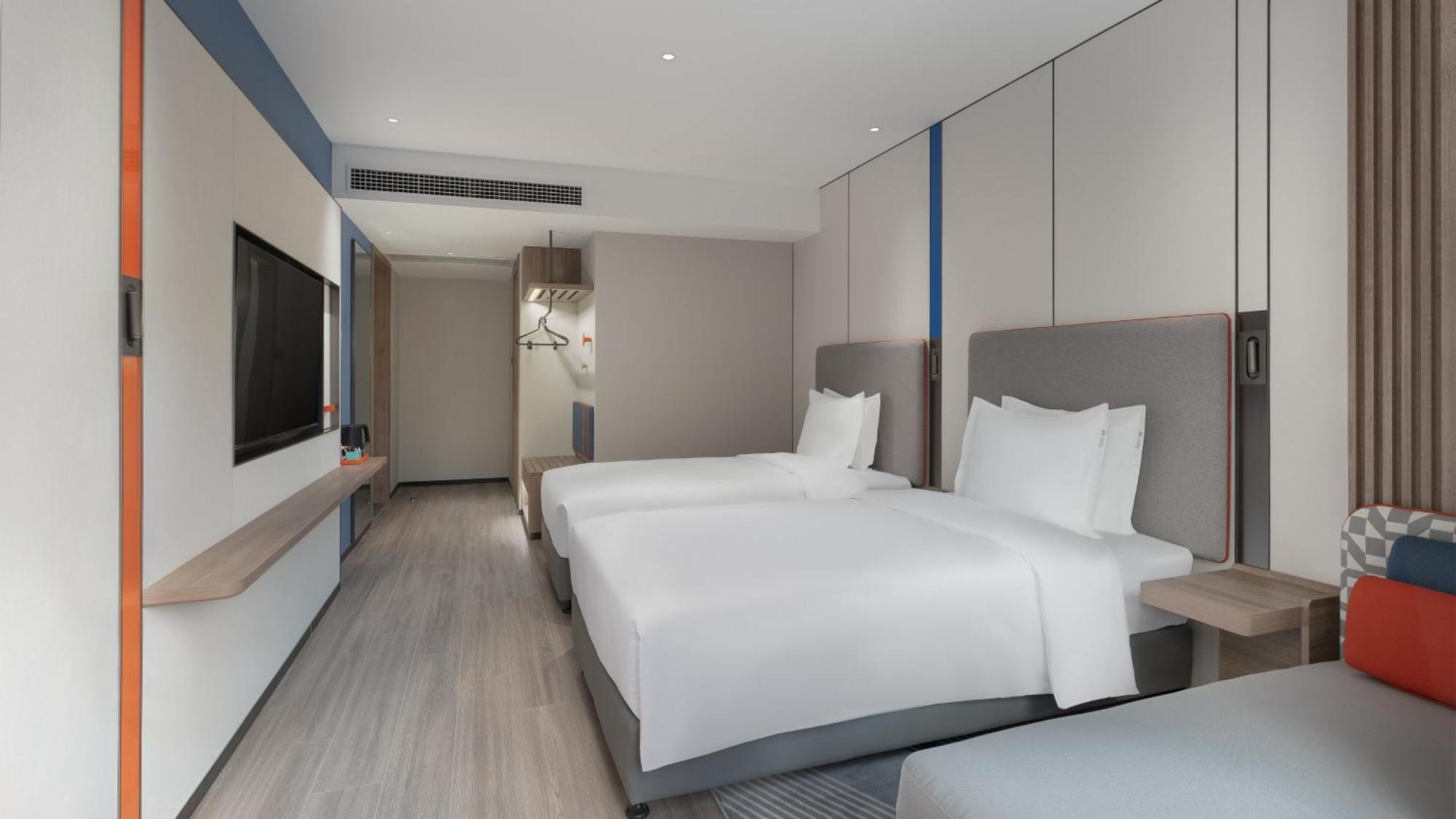 Holiday Inn Express Qingdao Shibei By Ihg Zewnętrze zdjęcie