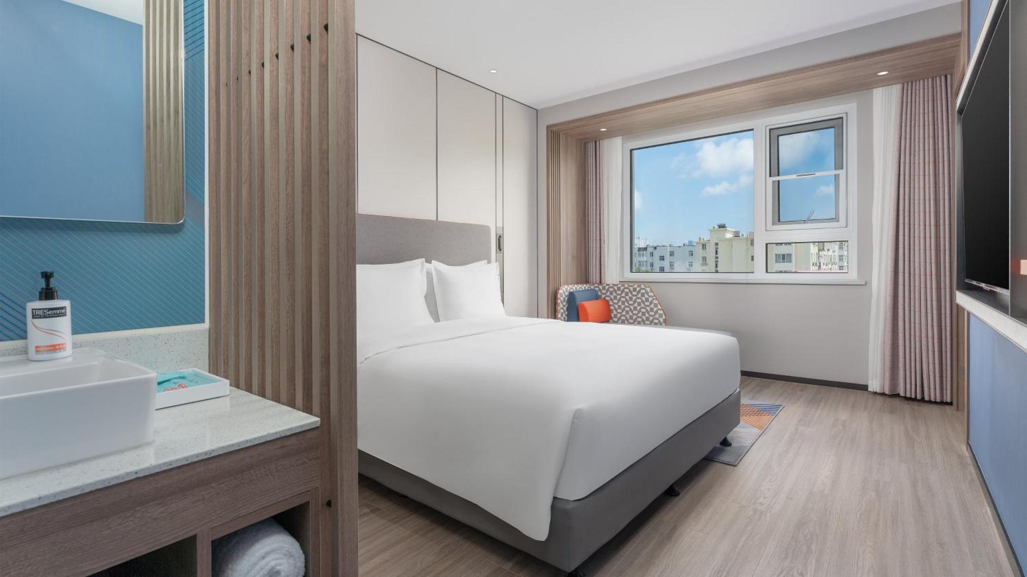 Holiday Inn Express Qingdao Shibei By Ihg Zewnętrze zdjęcie