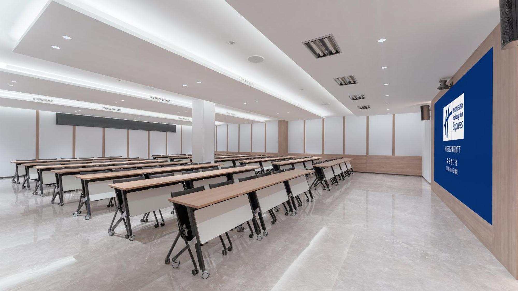 Holiday Inn Express Qingdao Shibei By Ihg Zewnętrze zdjęcie