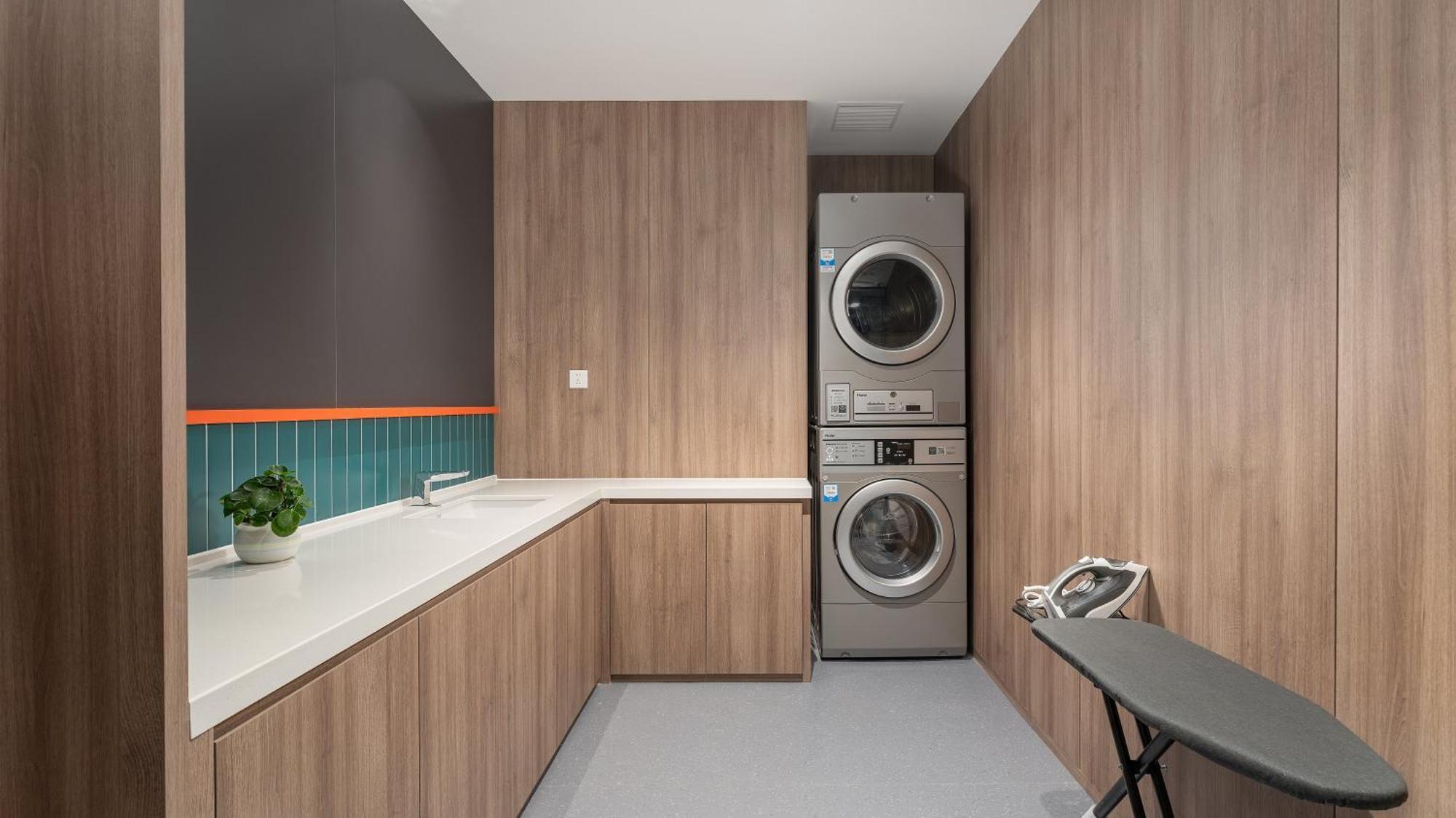 Holiday Inn Express Qingdao Shibei By Ihg Zewnętrze zdjęcie