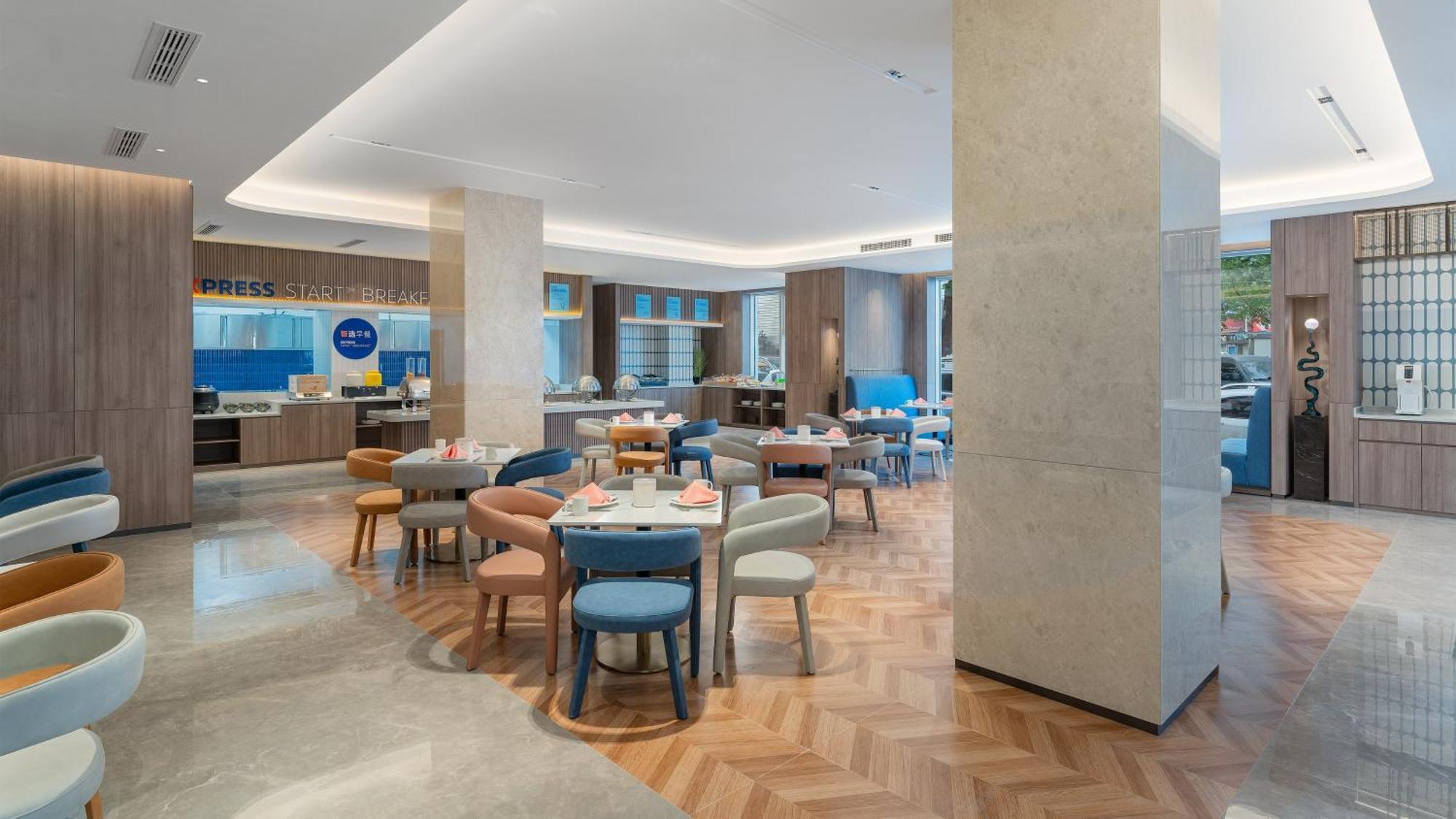Holiday Inn Express Qingdao Shibei By Ihg Zewnętrze zdjęcie