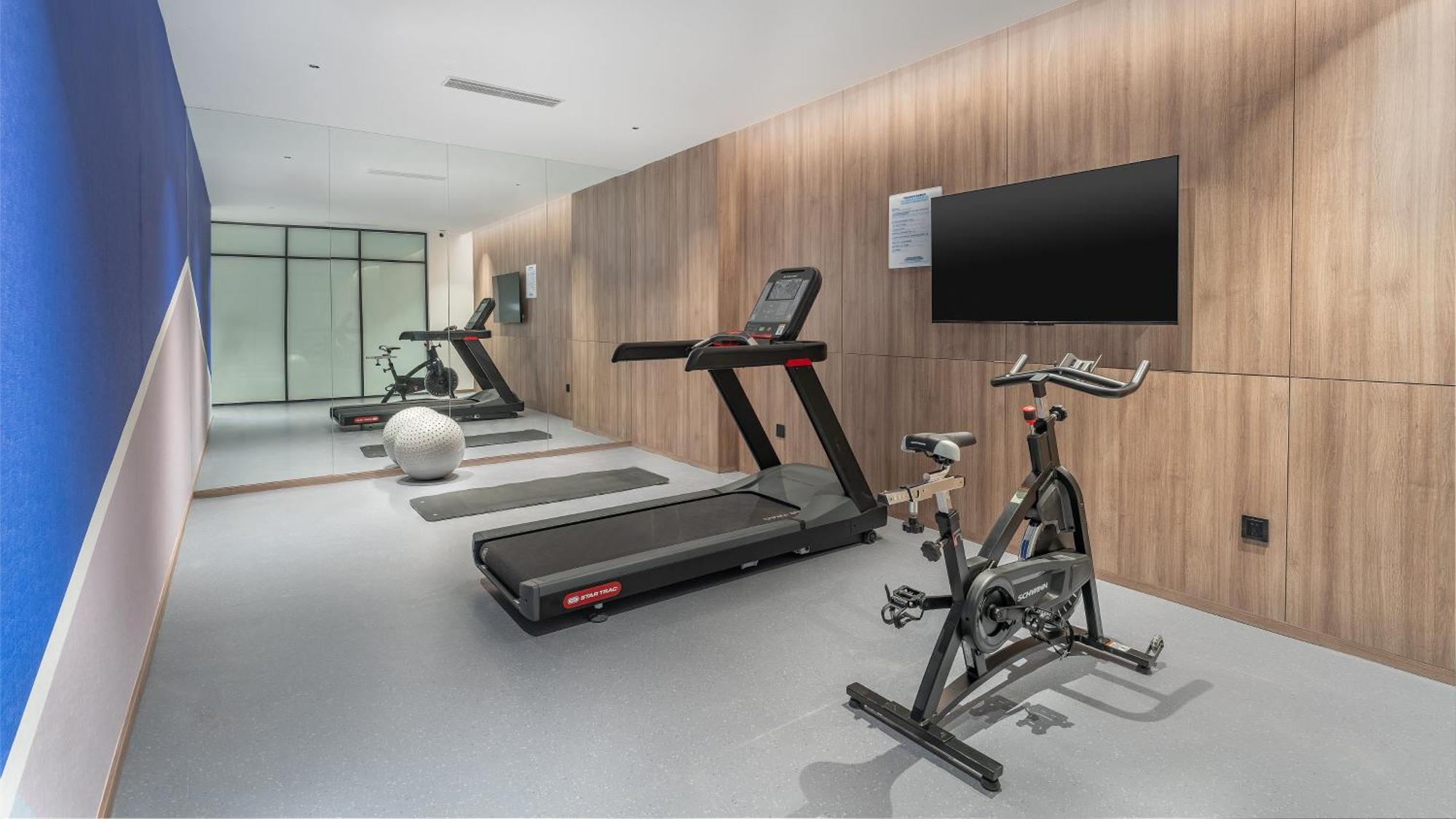 Holiday Inn Express Qingdao Shibei By Ihg Zewnętrze zdjęcie