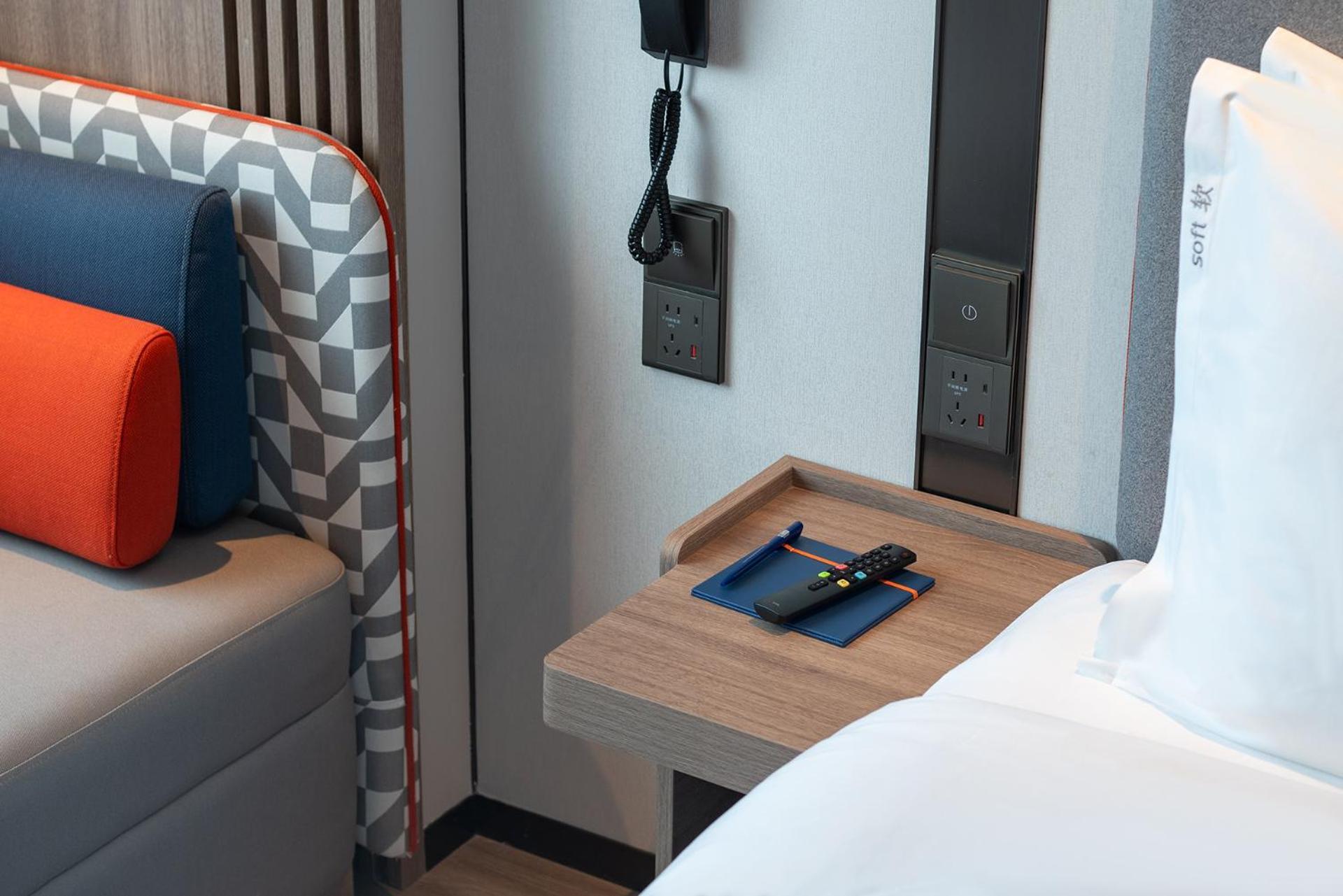 Holiday Inn Express Qingdao Shibei By Ihg Zewnętrze zdjęcie